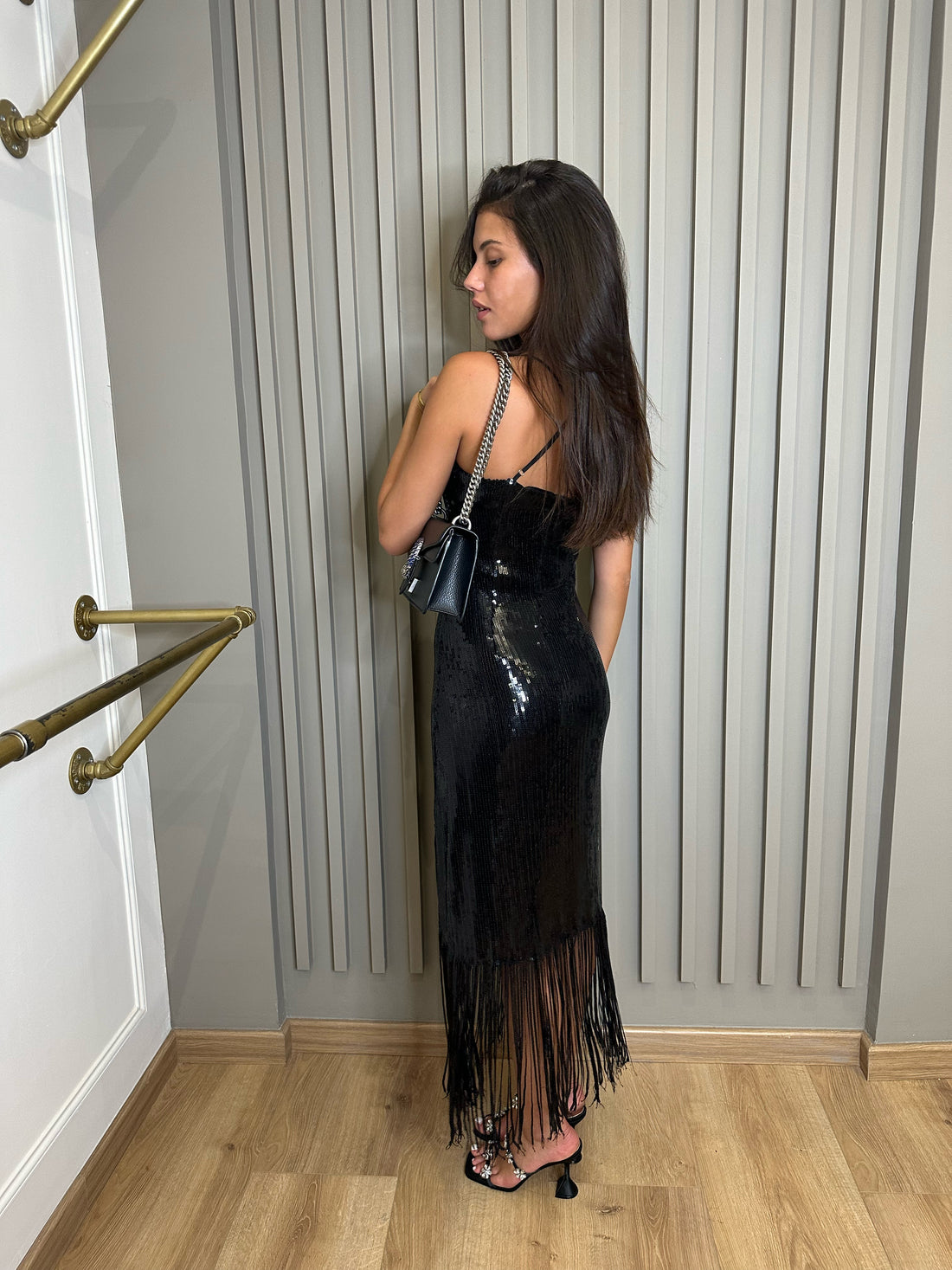 Robe pailletée à franges noire