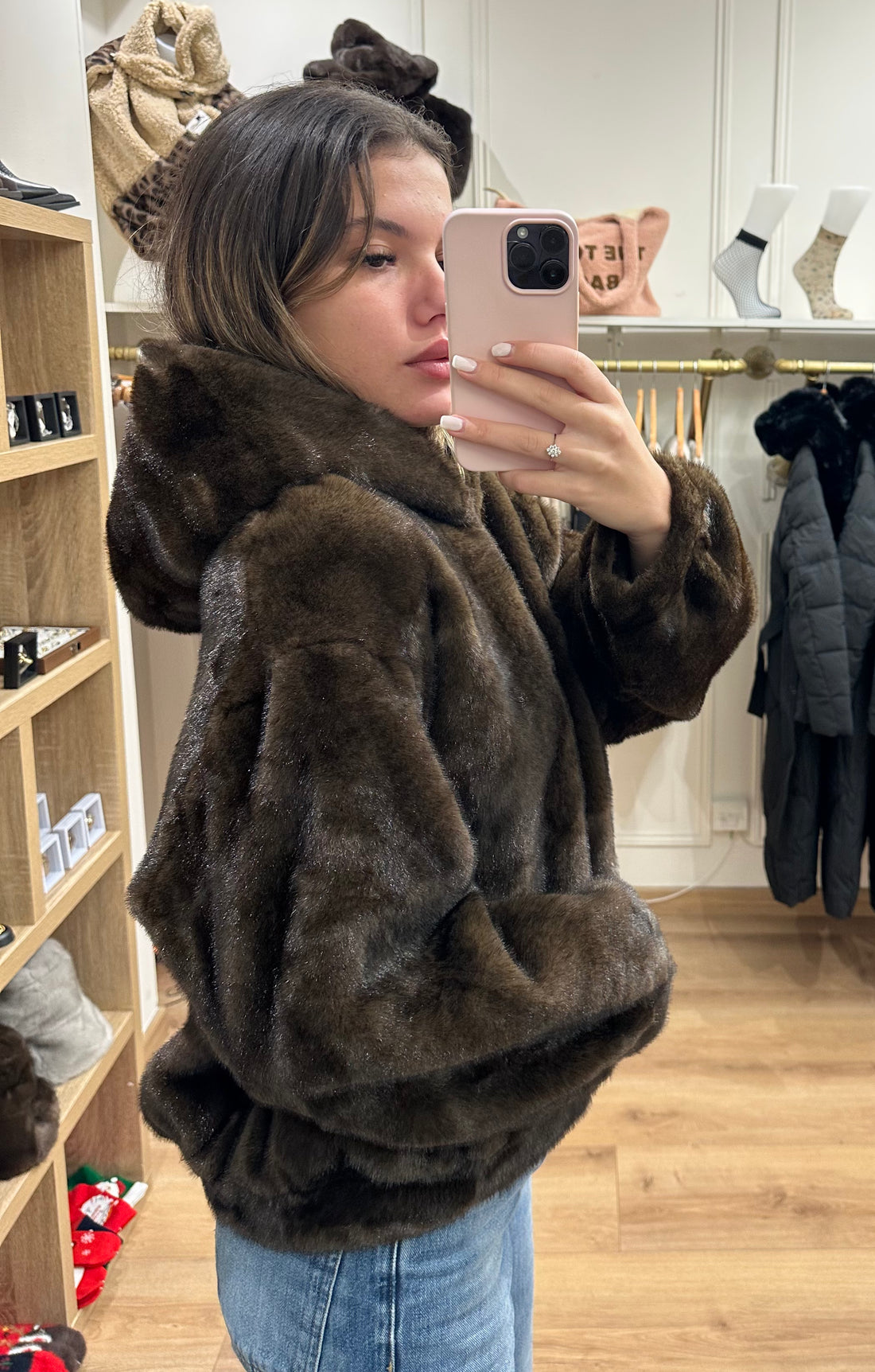 Fourrure à capuche Marron