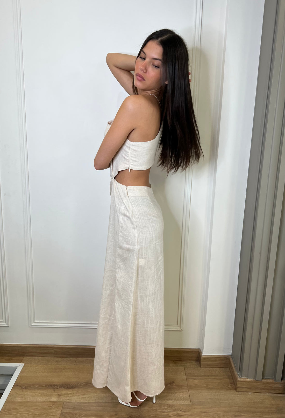 Robe en lin asymétrique