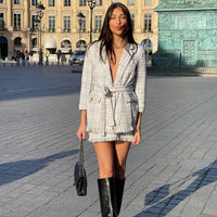 Ensemble blazer et jupe en tweed quadrillé blanc et noir