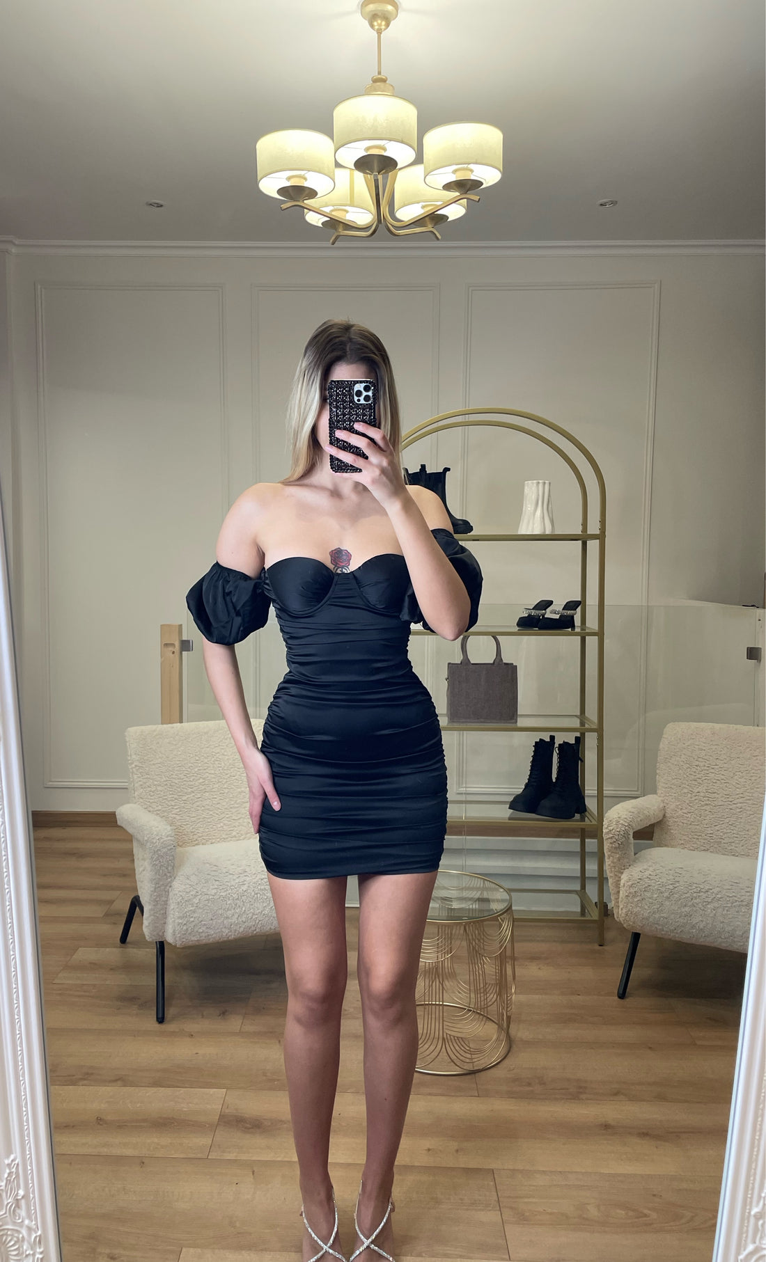 Robe à manches ballons noire