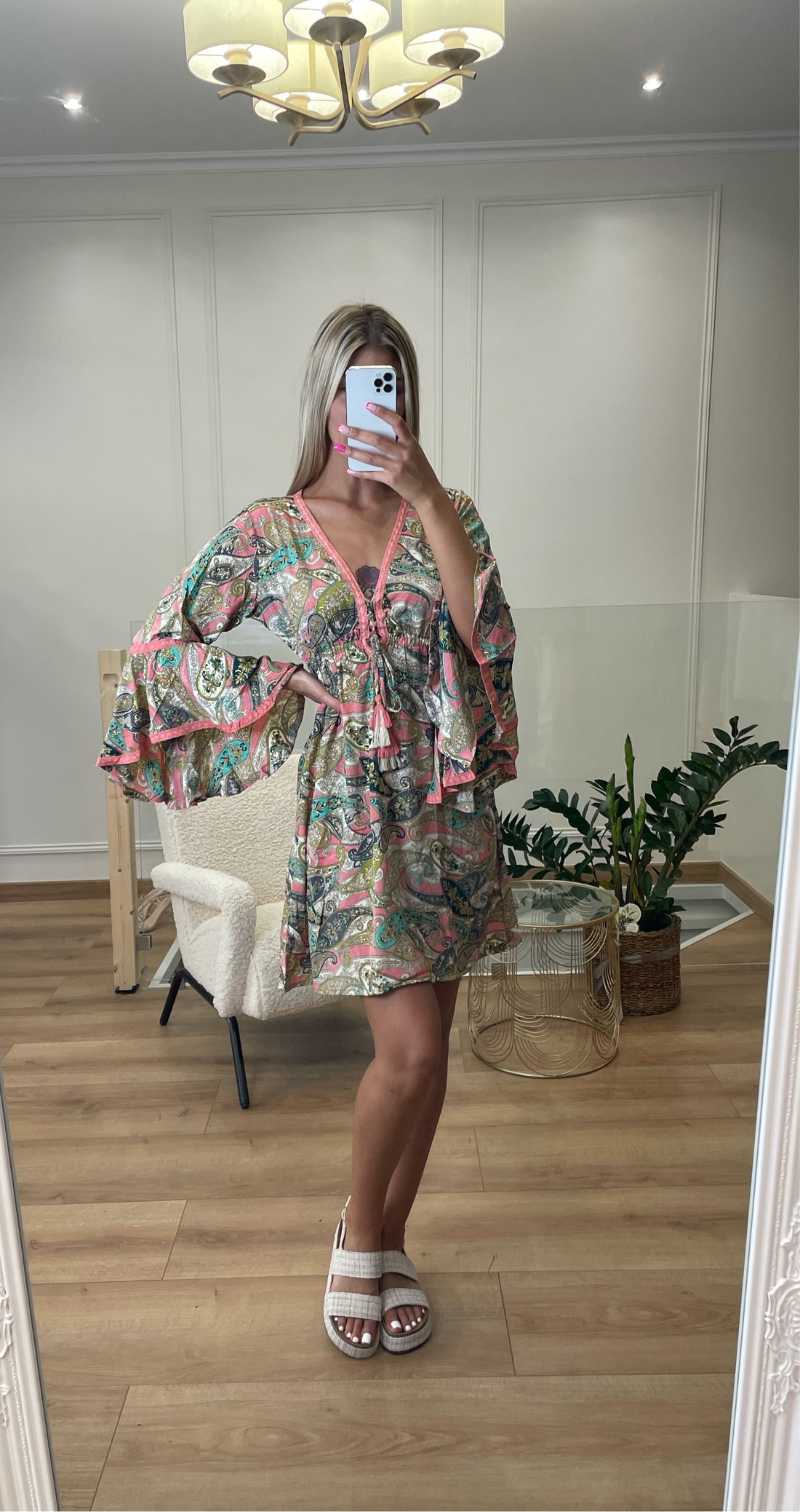 Robe bohème courte à manches longues