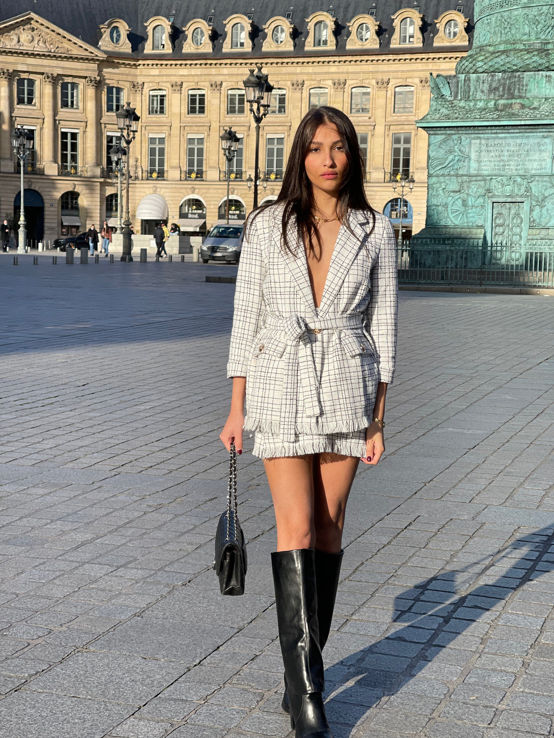 Ensemble blazer et jupe en tweed quadrillé blanc et noir