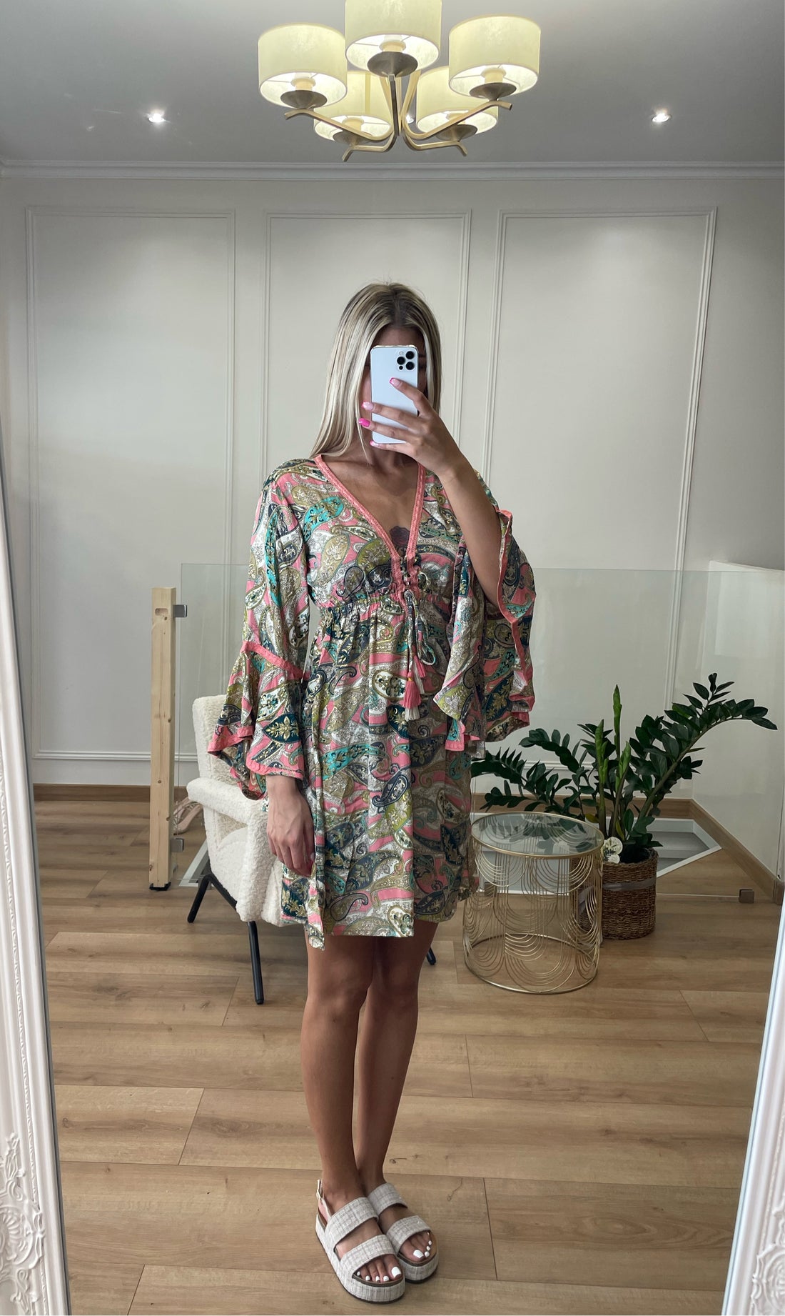 Robe bohème courte à manches longues