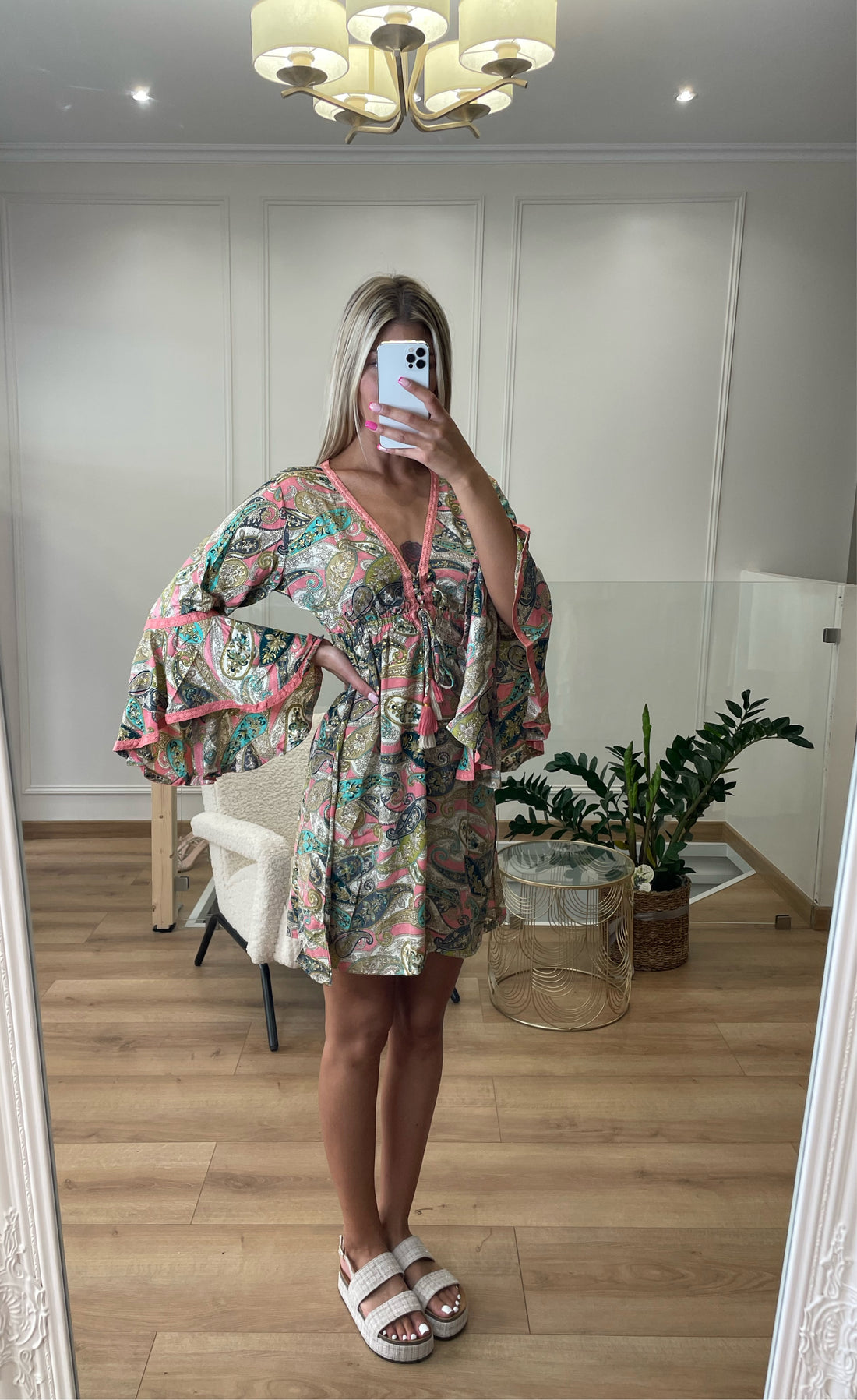 Robe bohème courte à manches longues